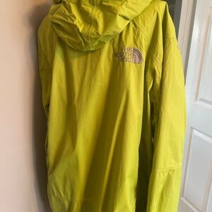 The North Face Bright Green Outdoor Jacket Gore Tex Hooded zip up size M